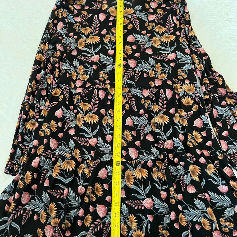 Style & Co. Long Tunic Style Blouse~ - Picture 7 of 10